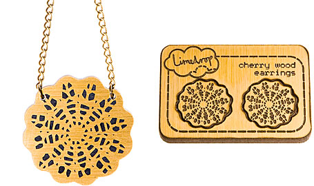 Doily necklace and earrings in gold by Limedrop Doily necklace and earrings in gold by Limedrop