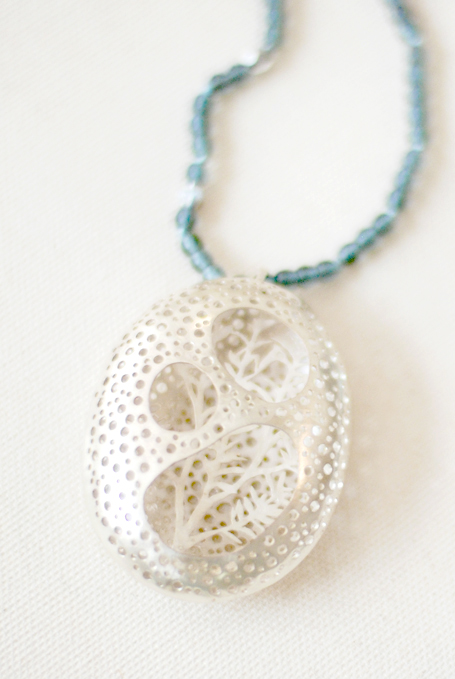 Tree Egg by Naoko Inuzuka Tree Egg by Naoko Inuzuka