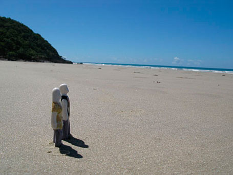 Little People at the beach by Sandwich Mountain, a collaboration between Brisbane-based ceramicists Mel Robson and Kenji Uranishi. Little People at the beach by Sandwich Mountain, a collaboration between Brisbane-based ceramicists Mel Robson and Kenji Uranishi.