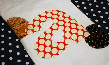 Me Tee A appliqued children's t-shirt by Tees 2 Knees