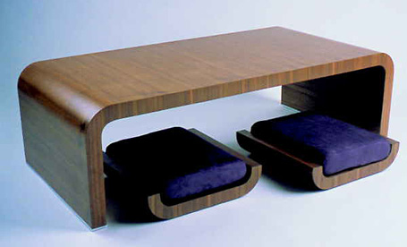 Em Table and En Chairs