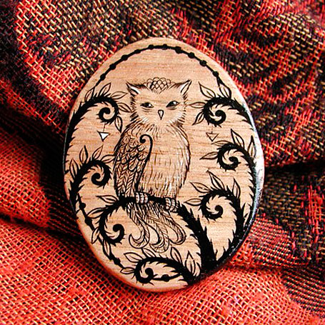 Little Owl Handpainted Brooch by Nadia Turner (Wayward Harper) Little Owl Handpainted Brooch by Nadia Turner (Wayward Harper)