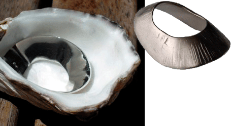 Open limited edition silver ring by Sydney jewellery designer Bilingual Open limited edition silver ring by Sydney jewellery designer Bilingual