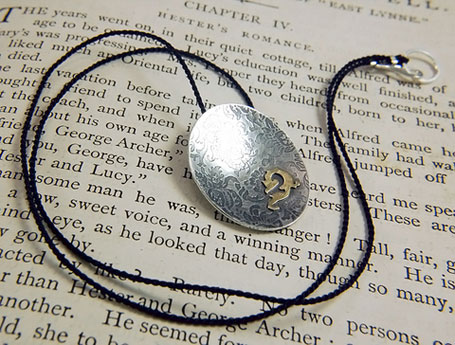 Victorian inspired Damask silver pendant by Simone Walsh Victorian inspired Damask silver pendant by Simone Walsh