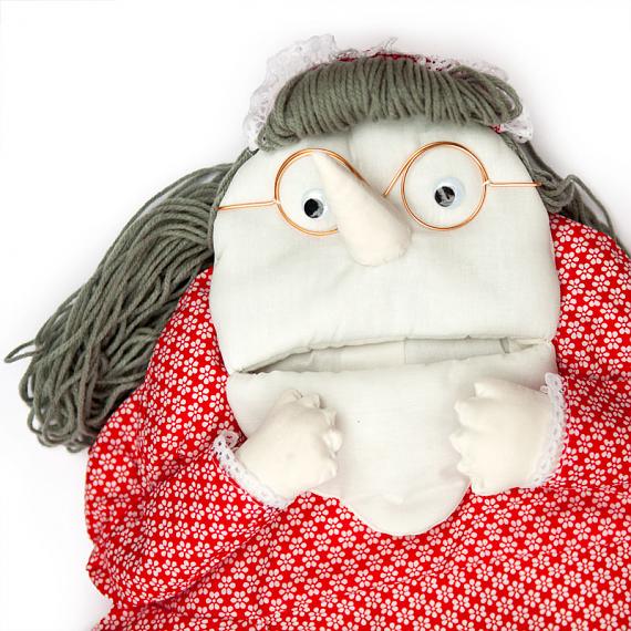 Old Lady Who Swalled A Fly Doll by Growing World Detail